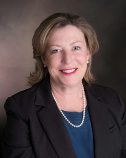 Michelle McGee headshot